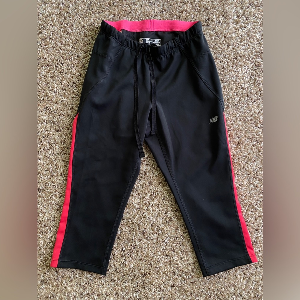 New Balance Running Capri Leggings Black Red Lightning Dry women XS pocket gym